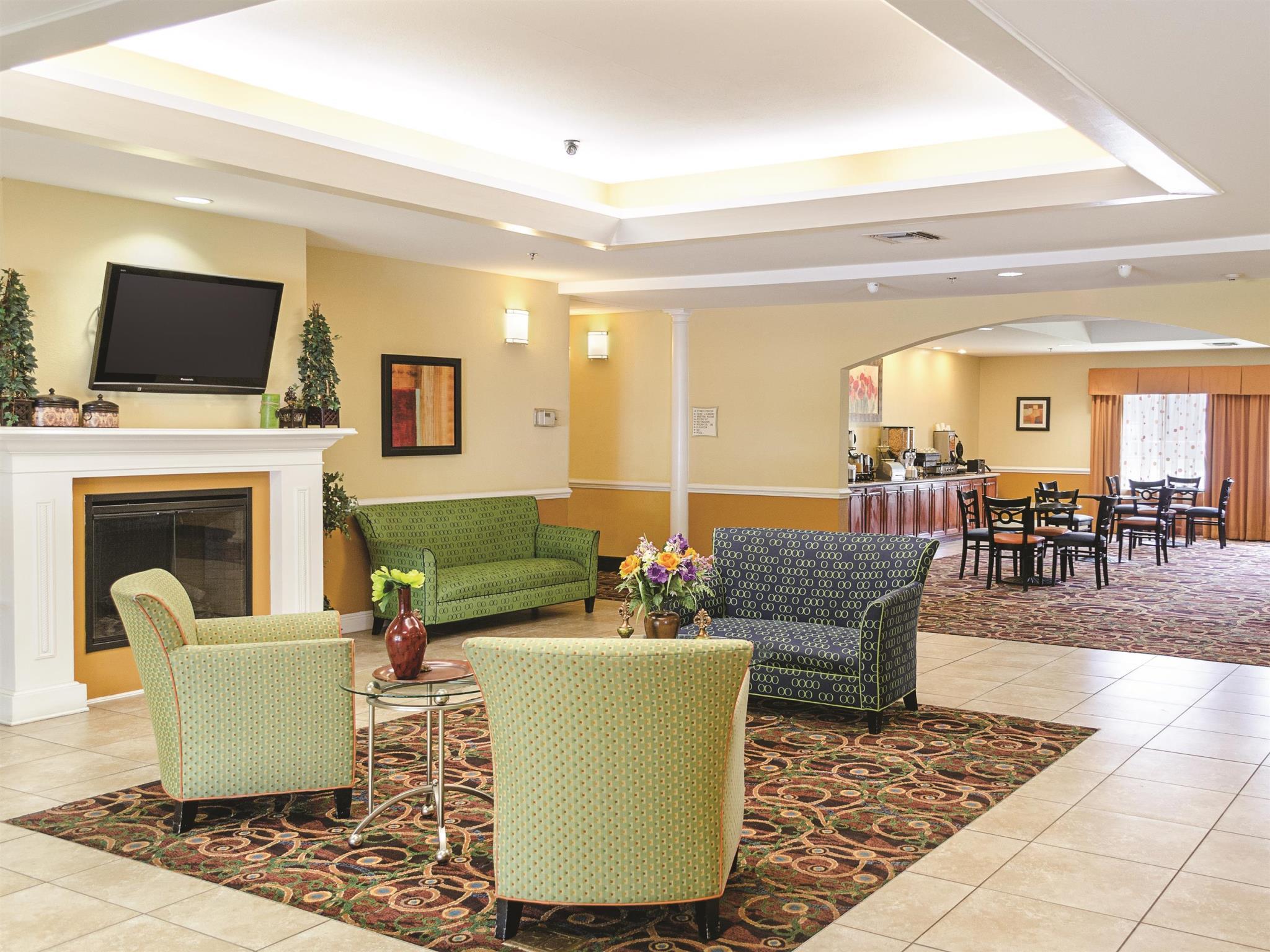 La Quinta By Wyndham Mobile Satsuma / Saraland Hotel Buitenkant foto