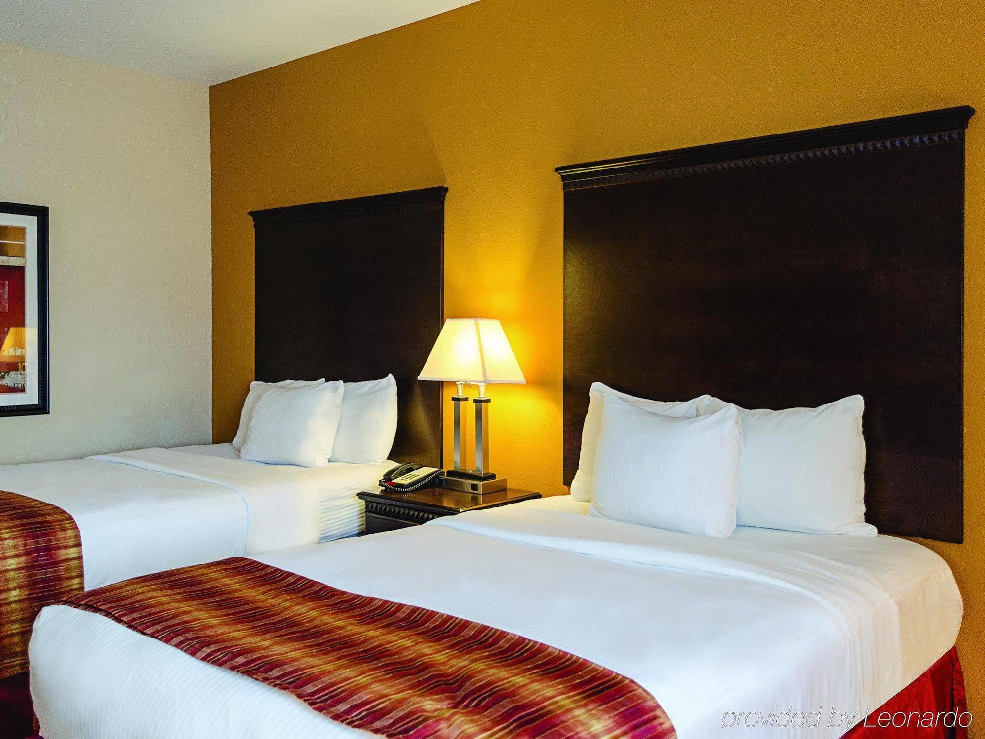 La Quinta By Wyndham Mobile Satsuma / Saraland Hotel Buitenkant foto