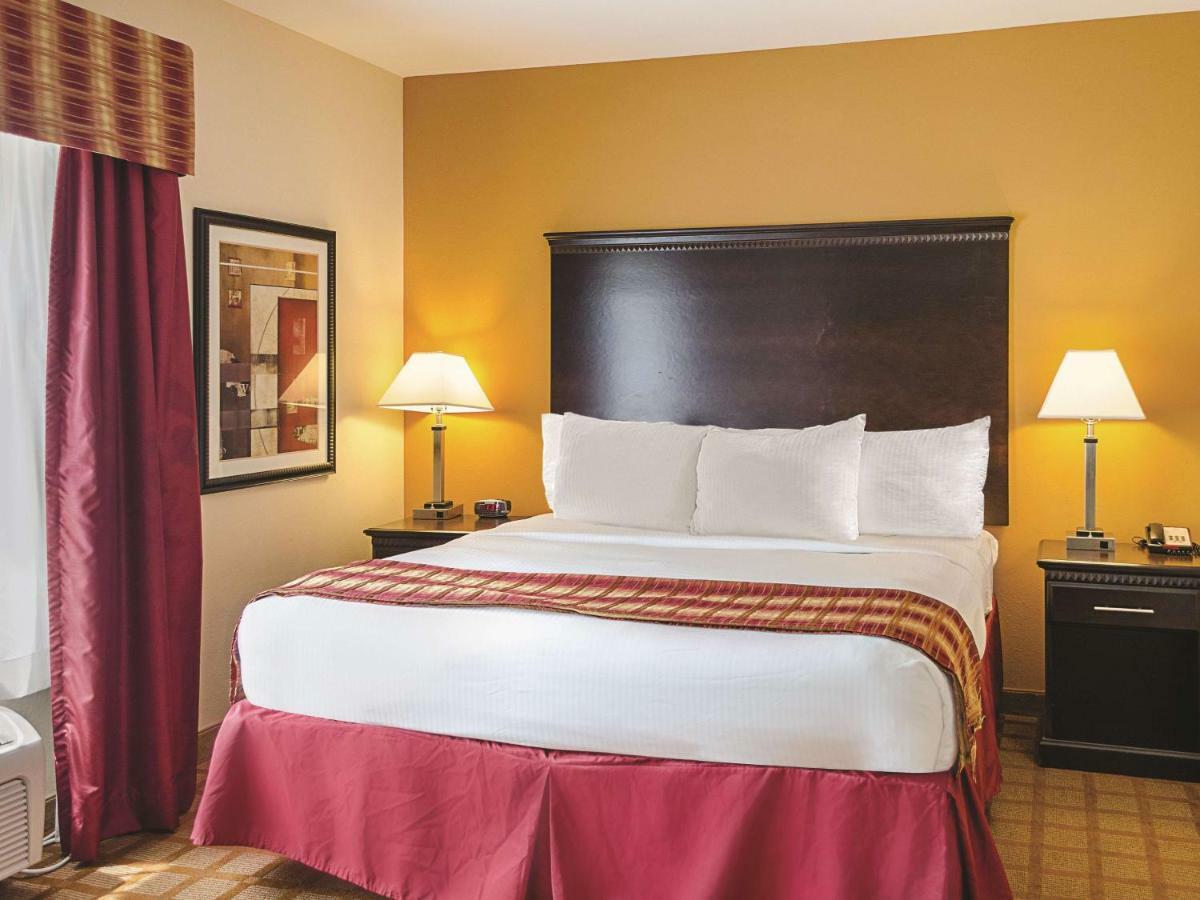 La Quinta By Wyndham Mobile Satsuma / Saraland Hotel Buitenkant foto